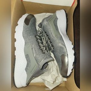 Nike Air Hurache Run Ultra SE